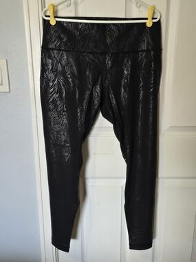 LULULEMON Wunder Under High Rise, 28" Inseam, Size 14, Shine Black Foil, NWOT